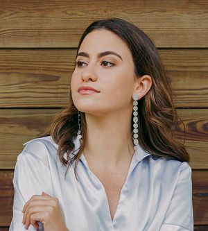 Hi I'm Alexandra Dealova